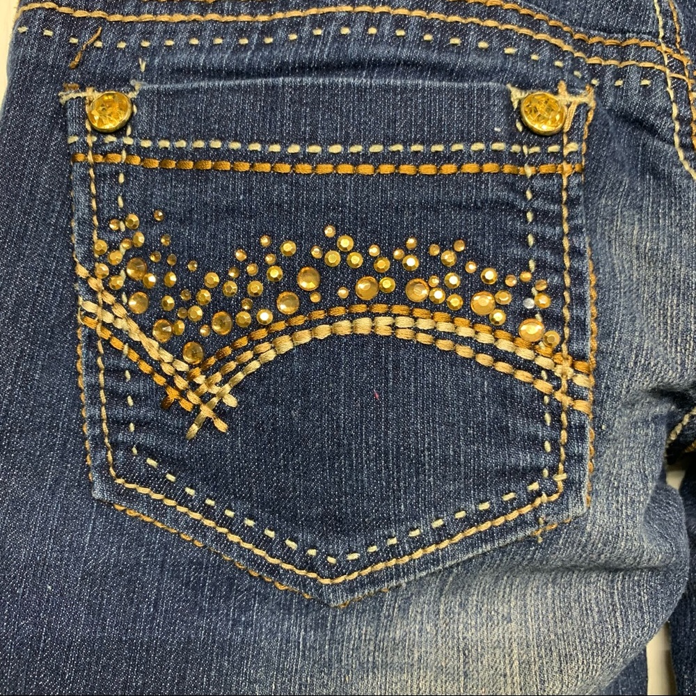 TWENTY-ONE BLACK Jeans by Rue21 Gem Distressed denim - Picture 6 of 13